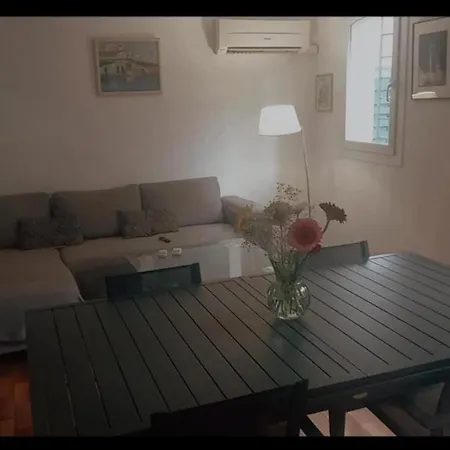 House 3 Bedrooms For 5 Persons At 別荘 カンヌ