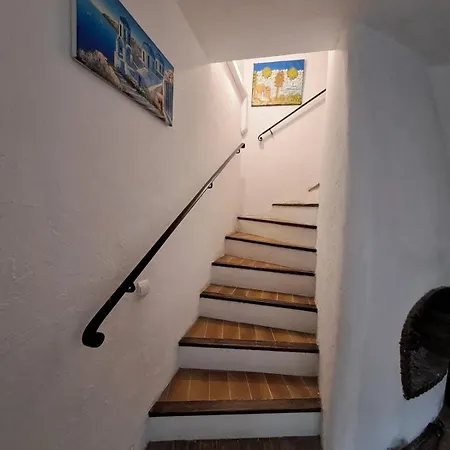 House 3 Bedrooms For 5 Persons At 別荘 *